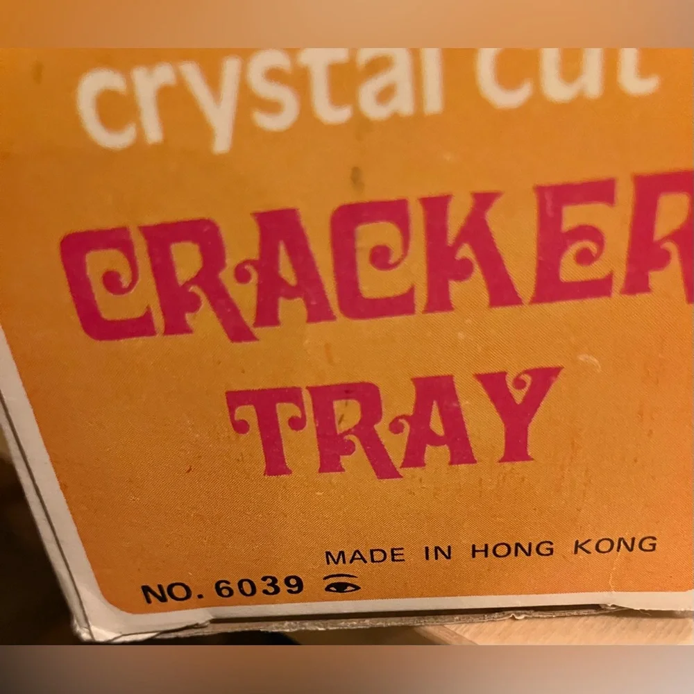 EUC Vintage Crystal Crackers Tray with original box